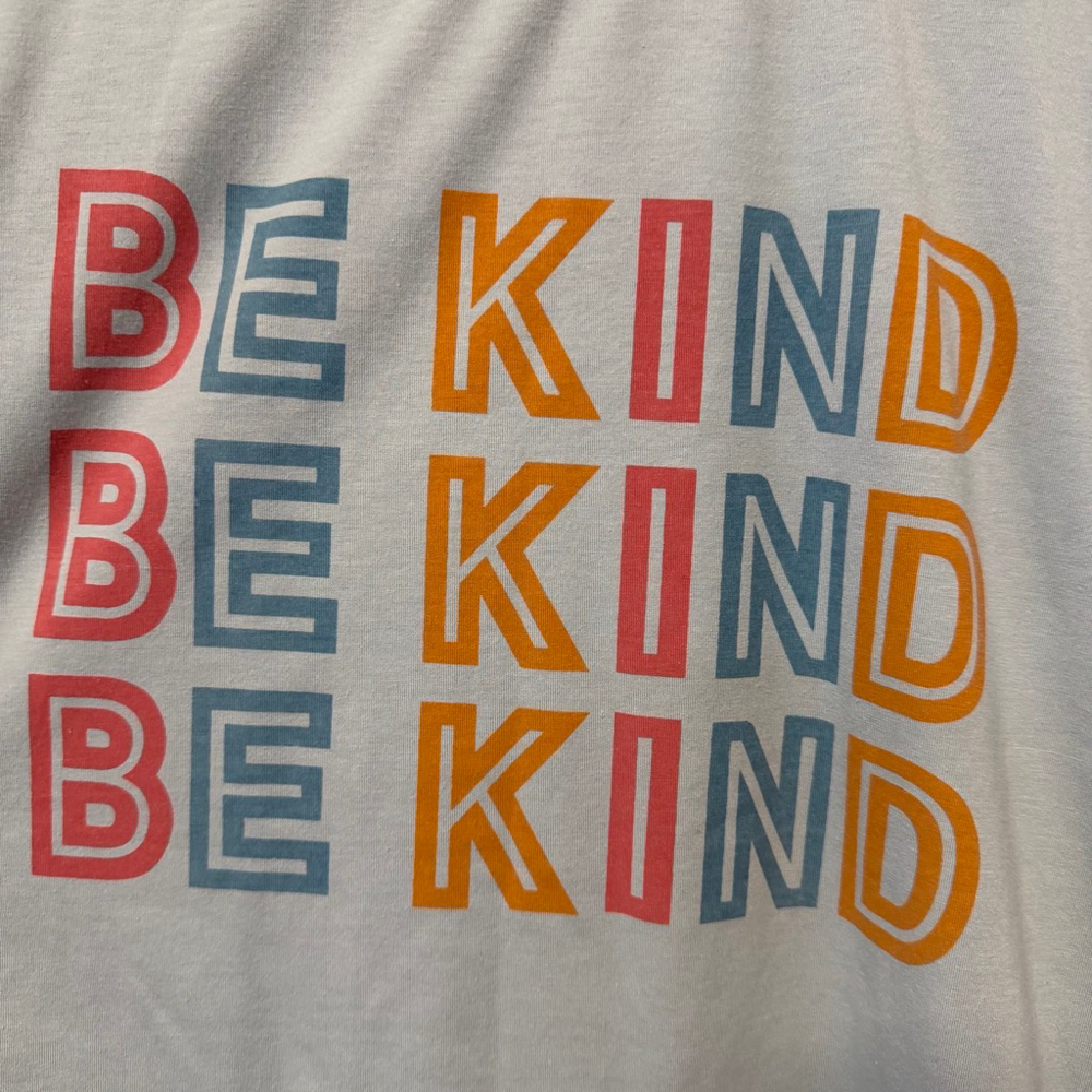 Women's Short Sleeve Tee SZ Large Blue Pink "Be Kind" Graphic - Picture 2 of 9